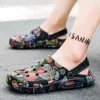 Sandalen Männer Garten Clog mit Kopf Opera Print Man Beach Pantoffeln 2022 Sommer Mode Strand Sandale Outdoor Freizeitflip Flop große Größe 47