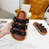 S Ontwerpers Dames Sandalen Klinknagel Dikke Bodem Slipper Leer Rubber Slides Oogverblindende Platform Sliders Loafers Dikke Zolen Met Doos Stofzak