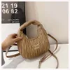 Pas cher en gros liquidation limitée 50% de réduction femmes sacs sac à main maison même sac nuage plissé mode broderie rhombique boulette sac à main une épaule