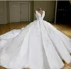 Abito da ballo bianco reale Po con scollo a V in raso Abito da sposa vintage da ricevimento Bling lungo Trian con perline 2019 Nuovi abiti da festa We7198179