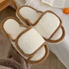 HBP Non-Merk Vrouwen Warme Pluizige Slippers Nieuwe Bont Indoor Vloer Slides Dames Platte Zachte Harige Platform Schoenen Vrouwelijke Antislip Huis Slippers