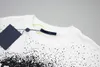 2024ss Nueva camisa para hombres Primavera y verano Nuevas sudaderas con capucha Impresión de algodón de alta calidad Manga corta Panel de cuello redondo Camiseta Tamaño S-M-L-XL-XXL-XXXL Color Negro Blanco L262