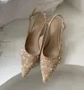 Nuevas sandalias ostentosas para mujer, zapatos de tacón medio con punta estrecha y sin cordones, elegantes, a la moda