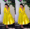 Abiti da cocktail party con scollo a V profondo lunghezza tè giallo 2022 Autunno Inverno manica lunga drappeggiata principessa Aline Prom Laurea Bridesmai6947592