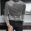 Mężczyzn T Shirt Solidny kolor Velor Turtleeck Długie rękaw Casual Undershirt Men Przytulne streetwearu Camisetas S-5xl Inderun 240312