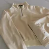 Sweats à capuche pour femmes Wifey Quarter Zip Sweatshirt Tenue du matin de mariage Pull brodé Cadeau de mariée