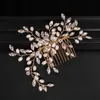 Tiaras Exquisite Gold Flower Hair Combs For Bride Rhinestones Pearl Wedding Headdress Hair Jewelry Crystal Hair Accessories Trombone Y240319