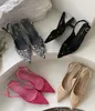 Nuevas sandalias ostentosas para mujer, zapatos de tacón medio con punta estrecha y sin cordones, elegantes, a la moda