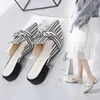 Hausschuhe Frauen Sommer Damen Elegante Spitze Zehe Bowtie Streifen Low Heels Mode Weibliche Maultiere Flache Für