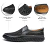 Sandales 2022 Nouveaux hommes d'été chaussures décontractées en maille en maille respirante modes de tissu doux sandales à la main chaussures de conduite masculines eu3848