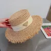 Designer Wide Brim Straw Hat Bucket Hats For Women mode monterade raffia gräs mössa mens triangel kepsar strand hinkar hatt p sunhat cyg24031502-6