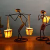 Lampade da tavolo Sculture creative in ferro Cestino a lume di candela a LED Supporto multifunzionale accanto al telaio della lampada