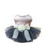Vêtements pour chiens Pet Outfit Robe Princesse avec 3D Fleur Bow Décoration Mesh Splicing Fashion Cat Jupe Vêtements pour