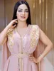 Runway Dresses Luxury Pärled Long Muslim Celebrity Prom Dubai Marockan Kaftan Chiffon V Neck Sleeveless Formell tillfälle