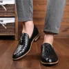 Chaussures Coslony Men British Formel Dress Chaussures pour mâle Coiffeur Tassel Mandons formels Classic Wedding Party Slip on Shoes Plus taille 47