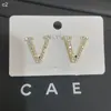 女子デザイナーイヤリング女性デザイナーIvjewelryイヤリングバレンタインデーギフトエンゲージメントデザイナージュエリー