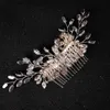 Diademi Accessori per copricapo Donna Gioielli da sposa Strass Copricapo di fiori Ornamenti per copricapo fatti a mano Pettini per capelli in cristallo argento Y240315