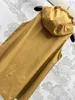 2024 Khaki Kadın Ceket Tasarımcısı Kapşonlu fermuar kolsuz cepler Kadın Ceketleri 3194