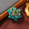 Spille Morkopela Spilla fiore in resina vintage Pin banchetto geometria esagonale per regalo gioielli uomo donna