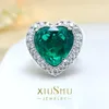 Cluster Ringe 925 Sterling Silber Liebe Bunter Schatz Ring Luxus Smaragd Mode Herzförmige Senior Bankett Charme Promi