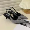 Bombas de charol con hebilla de metal Sandalias adornadas con cristales Tacones de aguja de 100 mm para mujer Diseñador de lujo Punta puntiaguda Zapatos de vestir de fiesta de noche 3.7 04