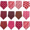 Hondenkleding 50st Bandana Valentijnsdag Huisdier Sjaal Bandana's Benodigdheden Kleine Midden-Liefde Stijl Accessoires