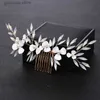 Tiaras Gold Tiara Hair Combs Pearls Crystal Women Hair Jewelry Rhinestone Handmade Flower Hair Combs Bridal Wedding Hair Accessories Y240319