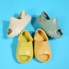 Çocuk Sandals Bebek Yürümeye Başlayan Yetişkinler Slipon Moda Kız Kızlar Köpek Plajı Yaz Slaytları Kemik Reçinenleri Hafif Su Ayakkabıları 220630