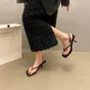 Sandalet Kahverengi Tanga Topuklu Bayanlar Kare Toe Beyaz Düşük Topuk Tasarımcı Kadınlar İçin Yaz Ayakkabıları Konfor Sandalias de Mujer