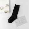 Herbst und Winter knielange High-Step-Babysocken, reinweiß, schwarz, vorbereitendes Studenten-Sportdesign