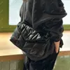 デザイナーバッグloulou uffer shape豪華なハンドバッグ高品質の女性キルティングクロスボディ財布ブラックチェーンエンベロープバッグルクソリハンドバッグ