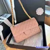 Bolsa feminina clássica com aba dupla acolchoada de couro de caviar Bolsas de ombro Gold Metal Hardware Turn Lock Matelasse Chain Crossbody Bolsa de ombro Multi Pochette