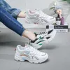 HBP icke-varumärke F2405 Nya ankomster Kvinnor Fashion Platform Sneakers Chunky Lace Up Casual Shoes Walking Style Shoes Woman Sport Shoes