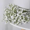 Flores decorativas 90 cabeças branco gypsophila flor artificial plástico respiração do bebê diy buquê para festa de aniversário de casamento decoração de casa falso