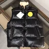 Monclair Vest Mens Vests Jacket Emelcodery Designer Gilet NFC Значок оптом в розницу с несколькими стильными годами