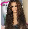 Syntetyczne peruki Krn Ombre Blonde Curly 4x4 Peruki z dziecięcymi włosami 13x6 koronkowe przednie brazylijskie peruki włosy Podświetl ludzkie włosy dla kobiet 240328 240327