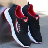 Chaussures chaussures pour hommes 2022 Nouvelle mode d'hiver coréen en maille respirante Sneaker décontracté sneaker confortable Chaussures de course douce zapatillas hombre