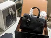 Czarne torby na torebki torebki crossbody ramię kobiety portfele krokodyla ziarno z zamkiem worka na kurz czarny krzyż projektant sac de jour 25cm WYG