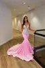 Nya arabiska Dubai Pink Prom -klänningar Sexig Sheer Jewel Neck Mermaid Sequins Pärlor Långa kvällsklänningar Vestidos de Bal för svarta flickor BC18393