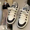 Dqesigner wales bonner plattform casual skor män kvinnor träning sneakers inomhus mocka låg topp läder rosa glöd vita vita gummi golf traineqrs gai