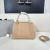 Projektantka torebka torebka luksusowa torebka 2024 Slant Bum Torebka Sprzedawanie damskiej torebki stylowej na ramię Minimalistyczną torebkę