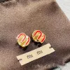 Orecchini in oro 18 carati M con lettere di marca orecchini a bottone per donne retrò vintage di lusso cerchio rotondo doppio lato indossare orecchini cinesi orecchini orecchini gioielli di fascino regalo
