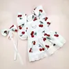 Hundkläder Stylish Set Cherry Print Pet Dress med ärmar Huvudbonader för katter Dogs Summer Vest Kjol Small