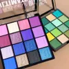 Eye Shadow 16 Color Eyeshadow Pink Purple Green Palette Matte Shimmer Partiell Brightening Piece Watertproof varaktiga kvinnliga Sexiga Eye Makeupl2403