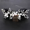 Diademi Diadema d'oro Pettini per capelli Perle di cristallo Gioielli per capelli da donna Strass Fiore fatto a mano Pettini per capelli Accessori per capelli da sposa Y240319