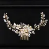 Tiara's Trendy Gouden Parel Kristal Bruids Haar Kam Haaraccessoires Bruiloft Bruids Hoofddeksel Haarversieringen Bruid Vrouwen Haar Sieraden Y240319