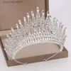 Tiaras trendiga silverfärg Roteston Crystal Queen Big Crown Bridal Wedding Tiara Women Beauty Pageant Bridal Hair Accessories smycken Y240319