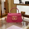 Shop design handbag wholesale retail This Years Popular Handbag for Women 2024 New Bag with Sense of Luxury Niche