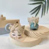 Anime manga Zmierzch Anya Figurine Yorma Ear Family Cat leżący poza lalką Zestawy garażowe Zestawy anime zabawki PVC Piece na biurko 240319