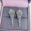 Boucles d'oreilles à clous pour femmes, CZZJ2024, en vente, No.0264, diamants blancs, or 18 carats, Nature, 2,20 ct, goutte fine pour femmes